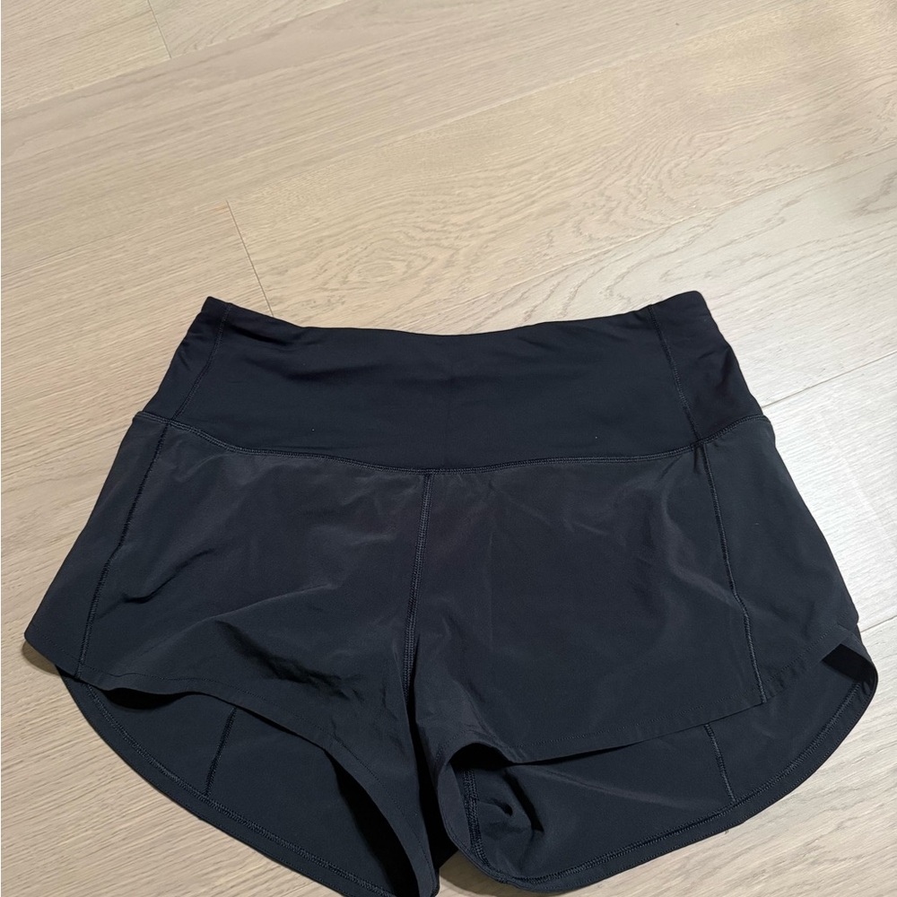 Lululemon Athletica Speed Up High Rise 2 1/2” Black Athletic Shorts